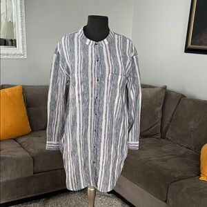 Caslon Tunic! Textured Fabric in Gray and Pink